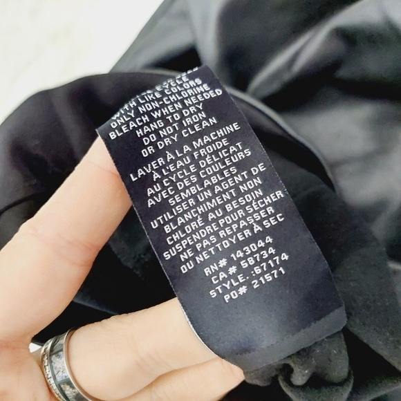 Blank NYC Black Vegan Leather Classic Look Skinny Zip Pockets Moto Pants P1085 - Picture 7 of 8